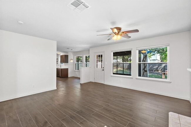 1310 Strickland Dr