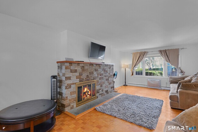 Photo - 44 Garden St Unit 7