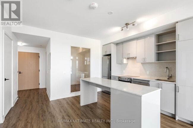 Photo - 50 George Butchart Dr Unit 906