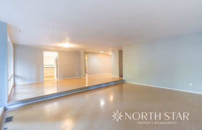 Photo - Charming One Level Home In The Four Seasons Neighborhood