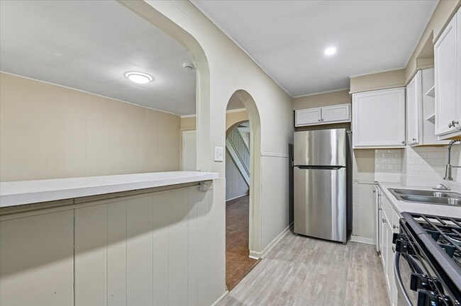 Photo - 5105 Chalgrove Ave