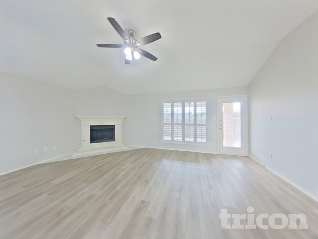 Photo - 4703 Topaz Ln