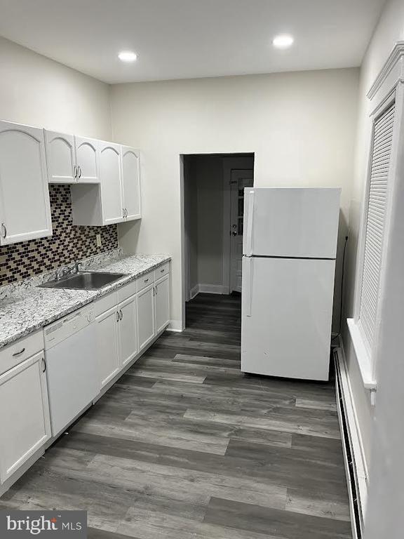 Building Photo - 28 Victoria Ave