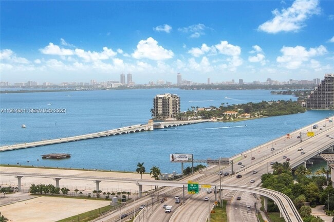 Building Photo - 1100 Biscayne Blvd Unit 2203