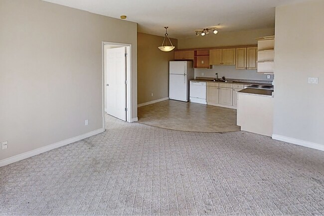 Photo - 9914-9101 101 Ave Unit 411