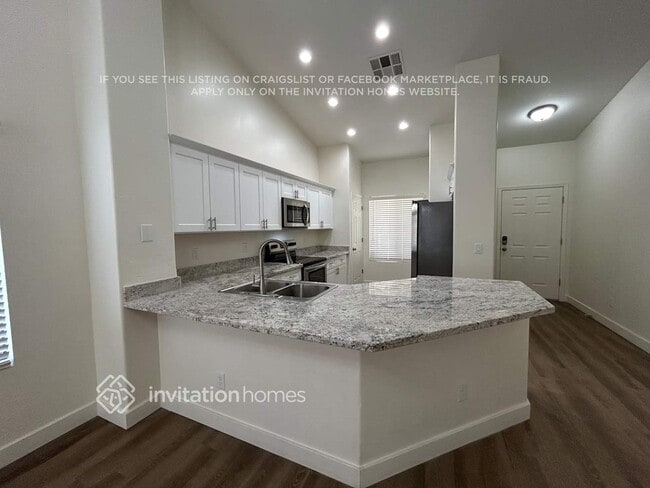 Photo - 15572 W Meade Ln