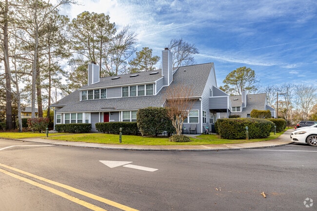 Building view. - Sterling Village II