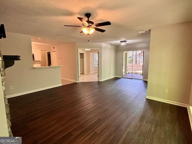 Building Photo - 320 Hawkstone Way