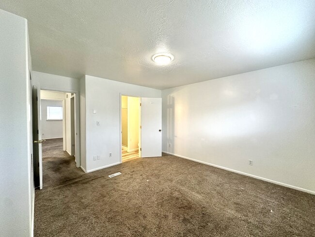 Photo - 1790 W Harding Ave