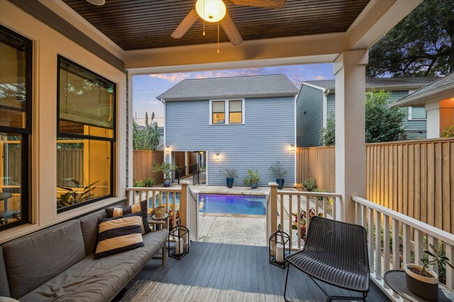 Photo - 1030 Waverly St