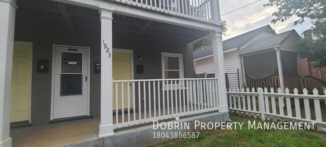 Photo - Just 3 blocks from Byrd Park & Swan Lake! Unidad 2