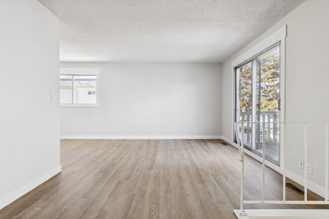 Photo - 4809-4852 52 St Unité 4