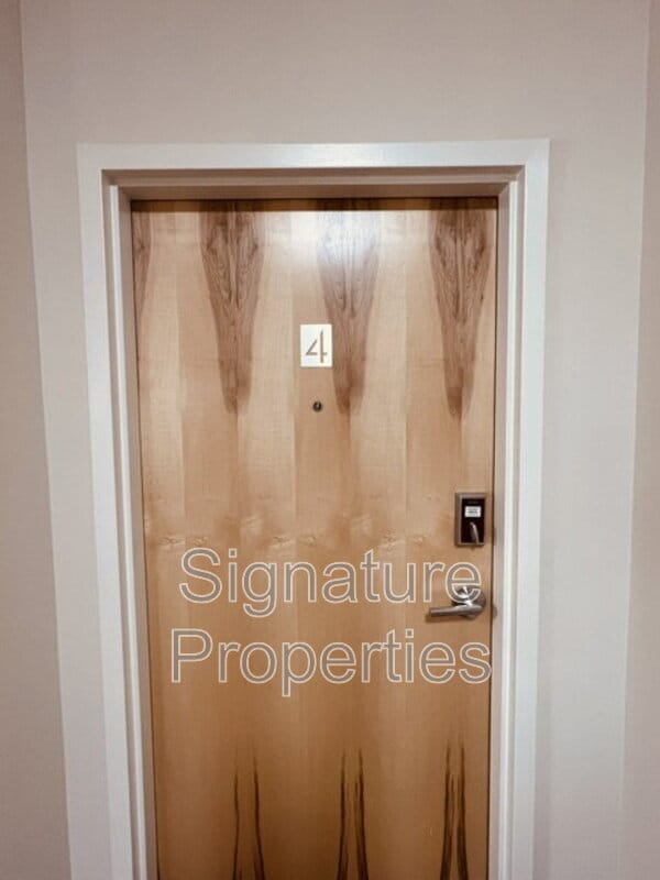 Photo - 712 High St Unit Apt 4