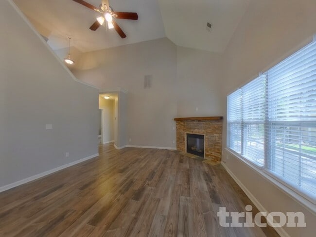 Photo - 9127 Dalmeny House Ln