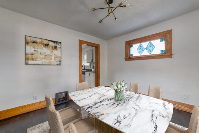 Photo - 2420 Maplewood Ave