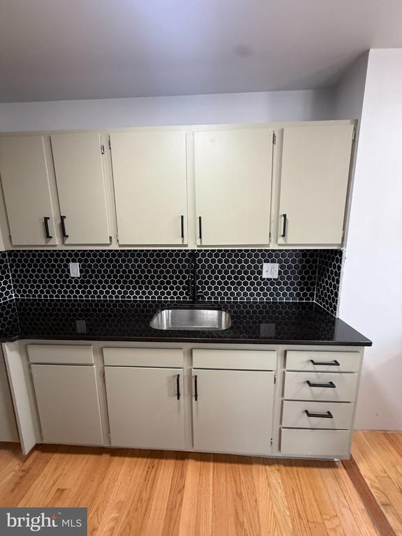 717 N 16th St Unit 2