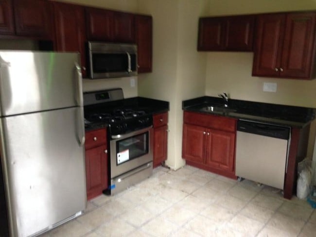 Photo - 24 Highgate St