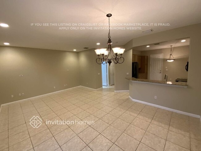 Photo - 102 W Prive Cir