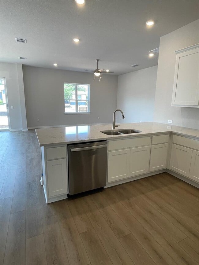 Photo - 4701 Wally Ave