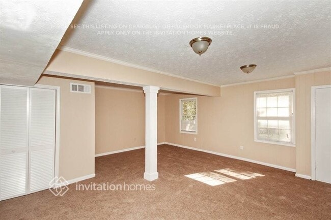 Photo - 1165 Golden Cir SW