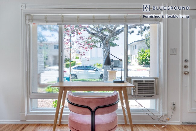 Photo - 328 S Doheny Dr Unit FL0-ID1213