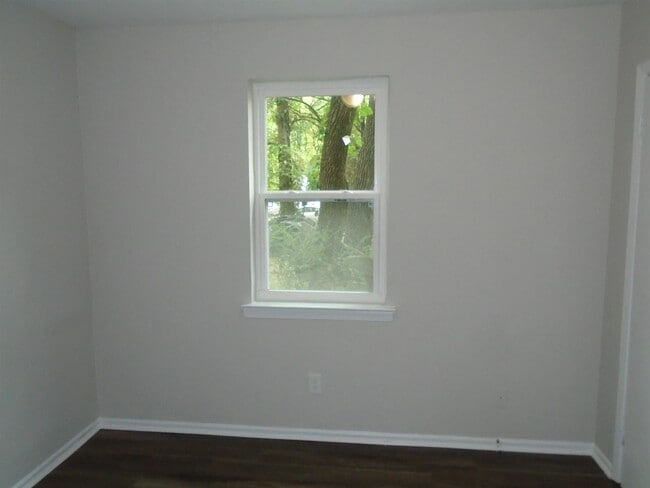 Photo - 2507 Staten Ave