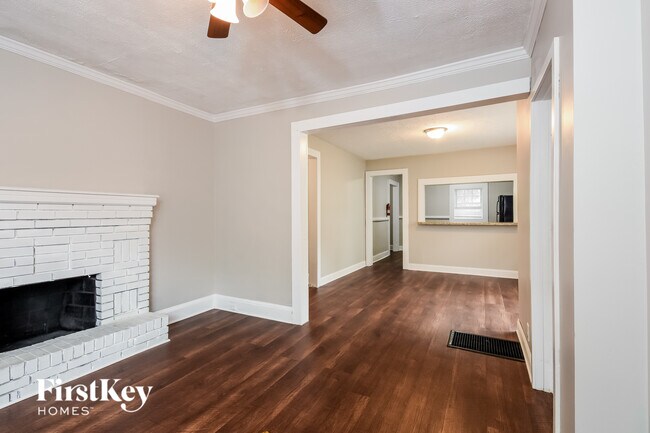 1583 Pineview Terrace SW