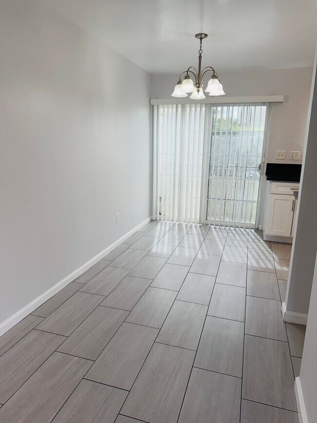 Photo - 112 Unit 112A
