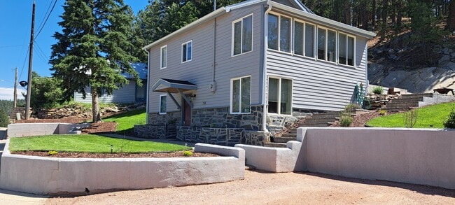 352 Pine Mountain Ave