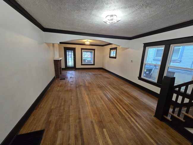 Photo - 21 W Beechwood Ave