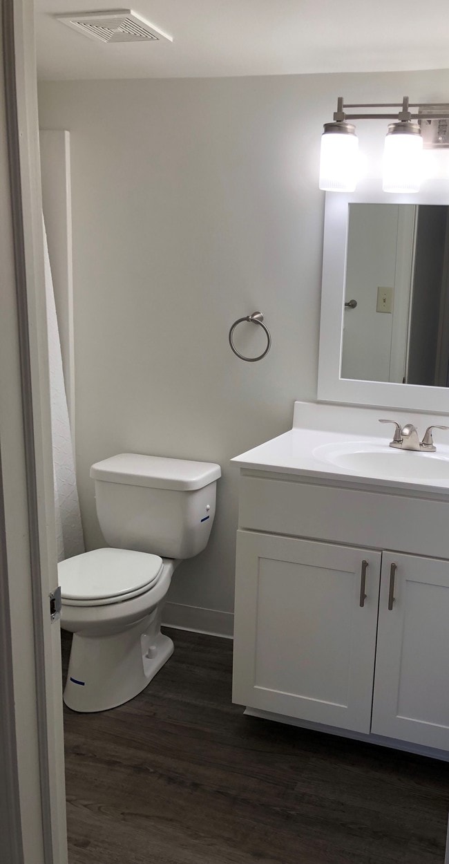 Photo - Hanover Apartments