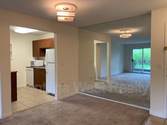 Photo - 3180-3180 De Montreuil Ct