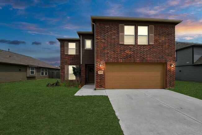 2927 Silverhorn Ln