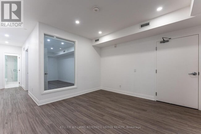 Photo - 475 Queen St W Unit 201