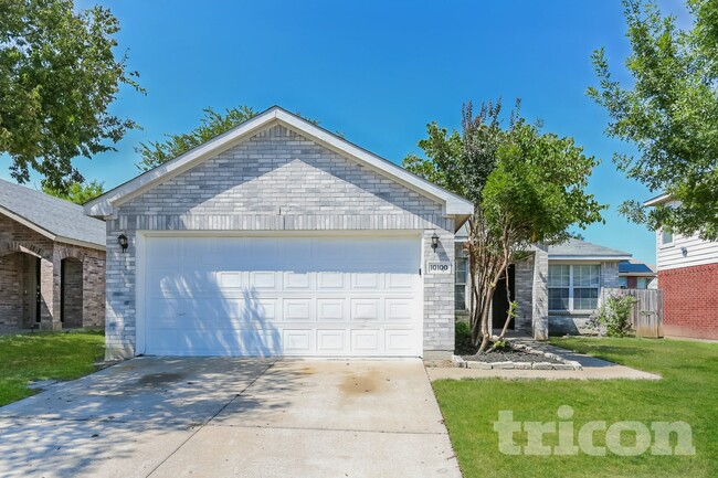 Building Photo - 10100 Chapel Oak Trail