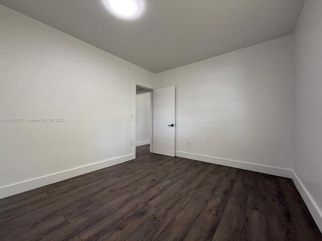Photo - 2 bedroom in Miami Beach FL 33161