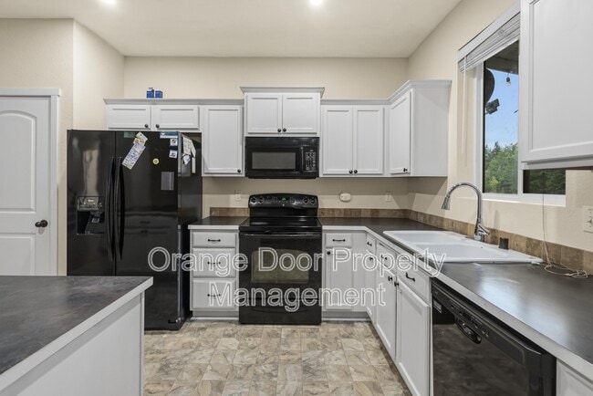 Photo - 2306 165th St E