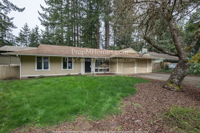 Building Photo - Lake Oswego Three Bedroom Ranch Style Home On Large Lot!
