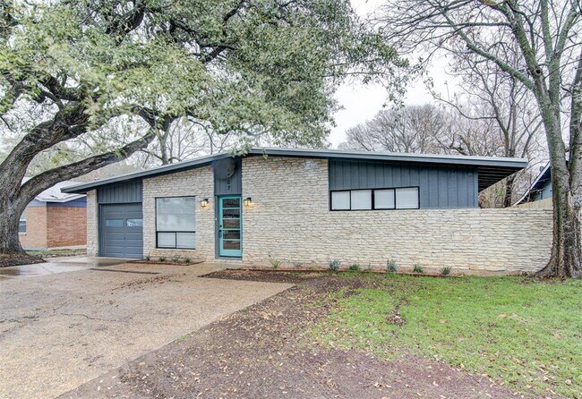 Photo - 4707 Menchaca Rd