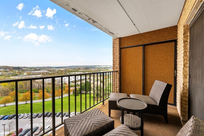 Photo - 11108 Valley Forge Cir Condo