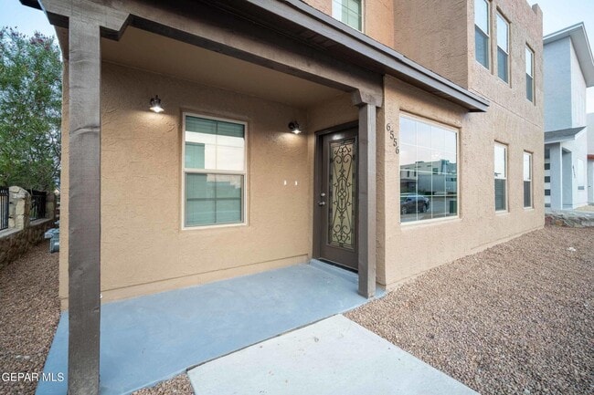 Photo - 6556 Hoop St