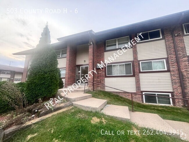 Building Photo - Spacious 2 Bedroom Upper Apartment @ Creek... Unit 6