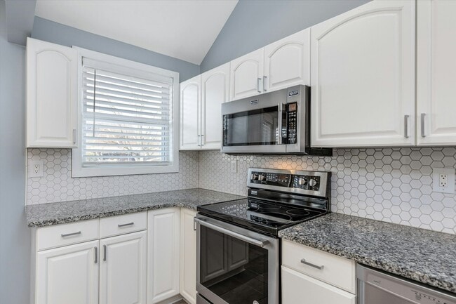 Photo - 1397 Leroy St