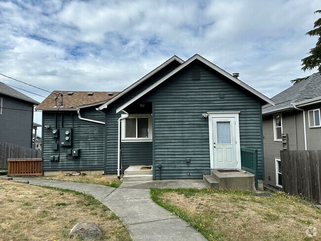 Building Photo - Duplex near WWU! 710/712 N. Garden St. Unit 710 Rental