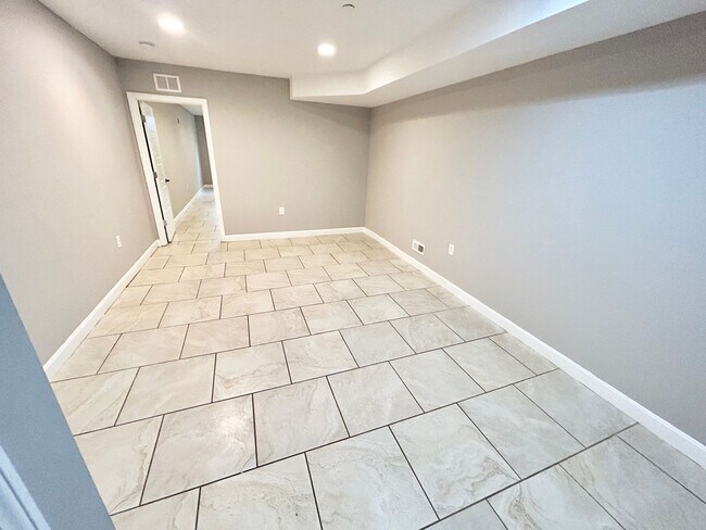 Photo - 439 Wiota St Unidad A