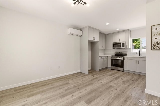 Photo - 2155 Euclid Ave