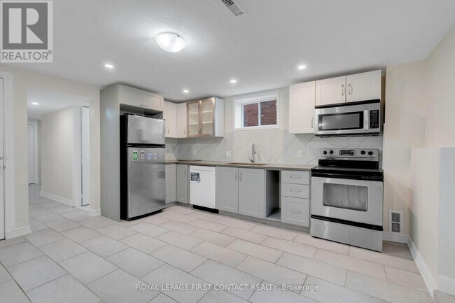 Photo - 16 Waddington Crescent