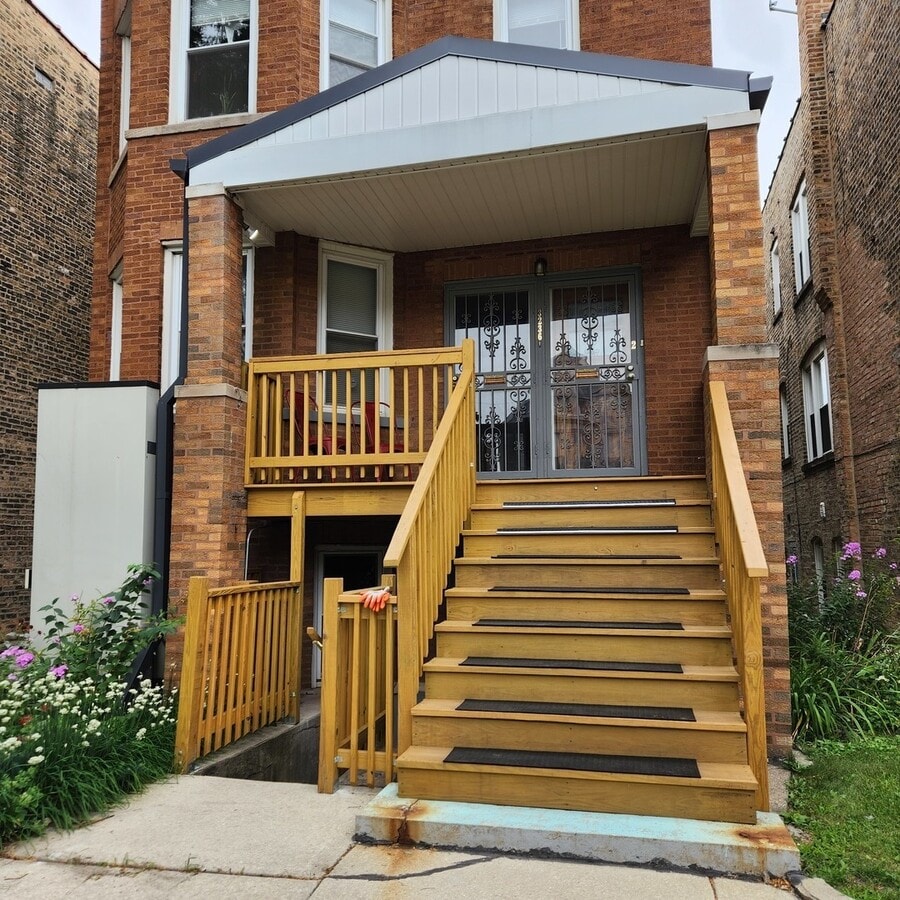 Photo - 3236 N Lawndale Ave Apartment Unit GARDEN