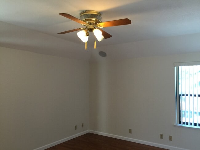 Photo - 8347 N 4th St