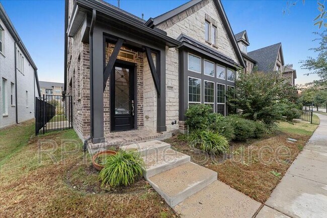 Photo - 7112 Royal View Dr